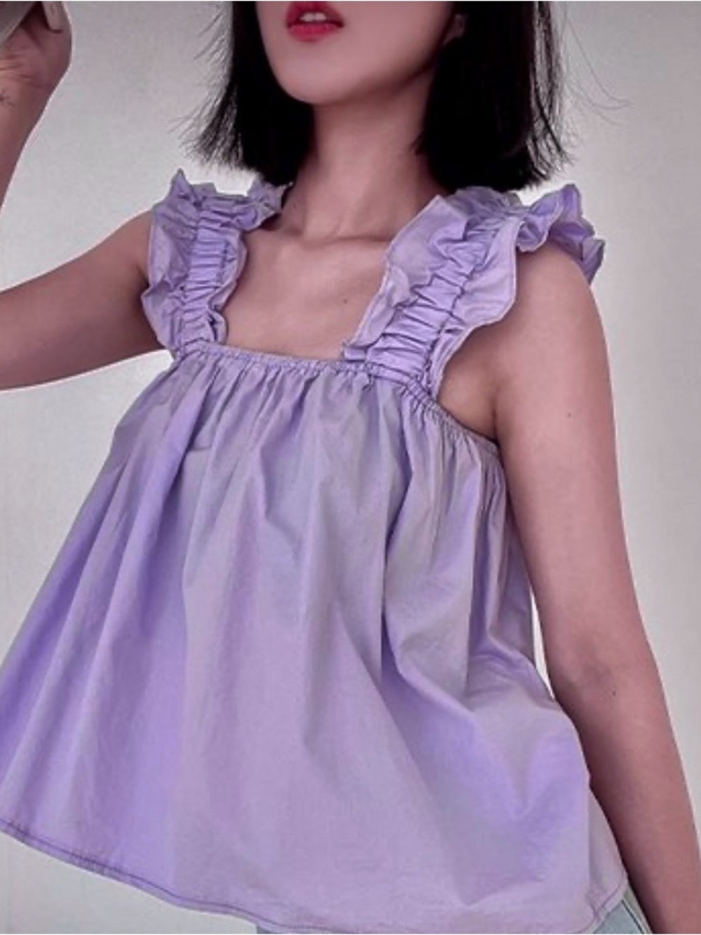 Miou Muse-Cropped Babydoll Tie Back
Top. Size: small